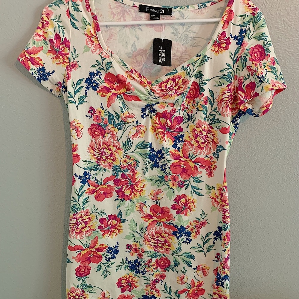 Forever 21 Mini Floral Dress🐝